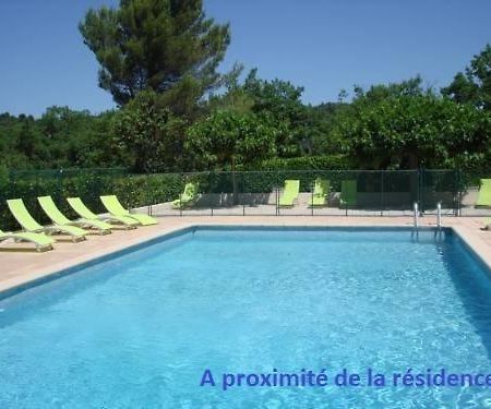 Résidences LES HAUTES PLAINES Gréoux-les-Bains Exterior foto